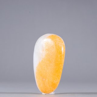 和田玉籽料|和田玉籽料狮子戏球原石雕