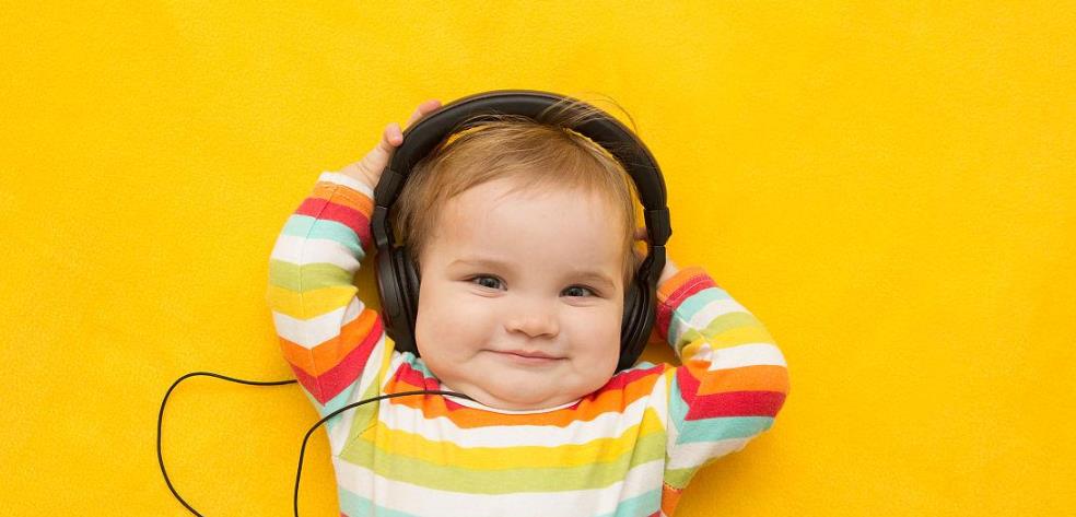 吴洪娜聊说育儿|你家有两岁左右的宝宝吗，2岁左右的宝宝哪些行为，最让你头疼呢