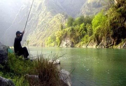 |野钓如何选钓位?一定要掌握这几点才能渔获满满——盛世三渔