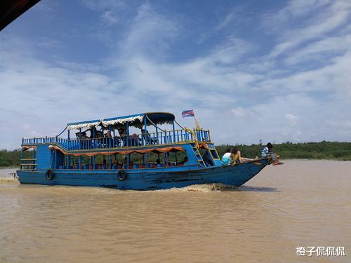 洞里萨湖 魅力高棉 “任性”的洞里萨湖 走近水上人家的生活