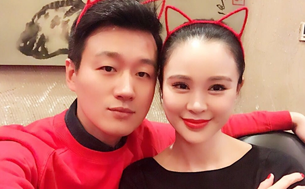 十万个家居为什么|佟大为晒出自己的家，夏天还用葵扇来乘凉，这生活也太勤俭了