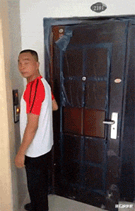 小姐姐 “公司团建，男同事各选择一名女同事回家”评论是魔鬼吗？哈哈哈