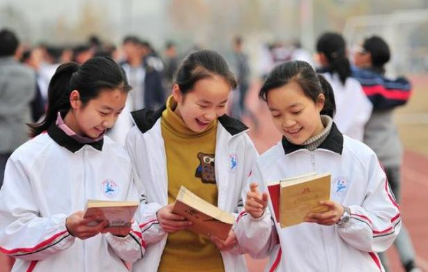 安妈育儿日|初中生的这些转变,未来可能会成为“隐形学霸”,家长无需多操心