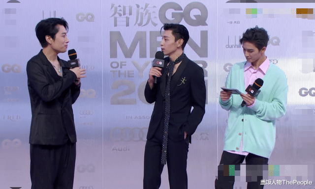 哈利·波特|男星走红毯啥时候也能卷起来？有人穿羽绒服，有人像遛弯老大爷