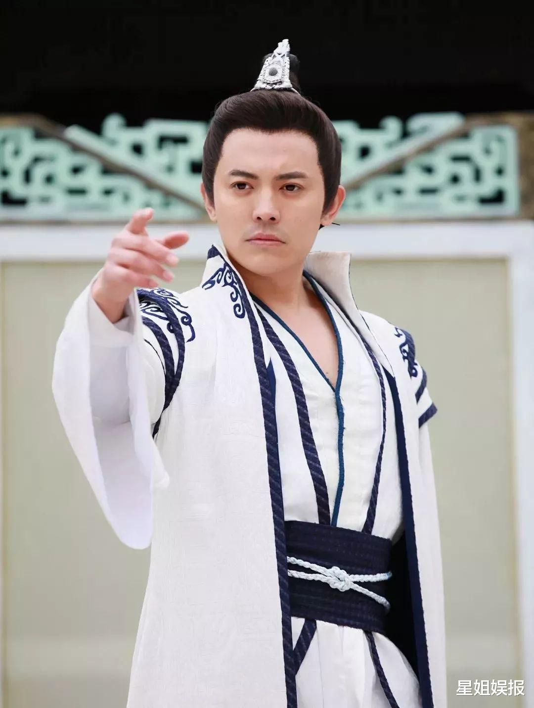 陈思铭|从选秀冠军到童年白月光“无花”，出道17年没火的他，还跟肖战合作过三次