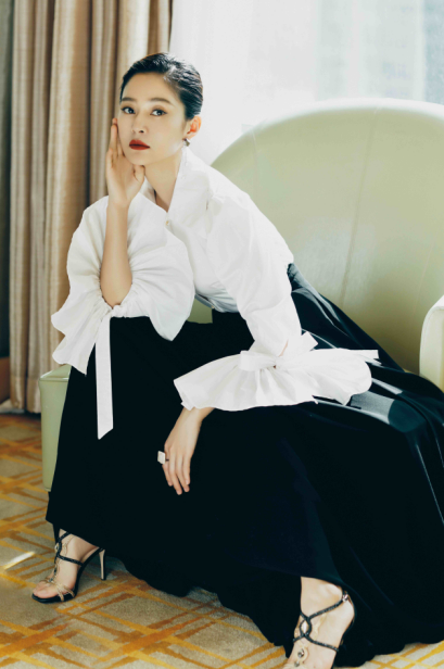 胡金秋|王媛可再演“狠角色”！《我是真的爱你》这部戏太气人了？