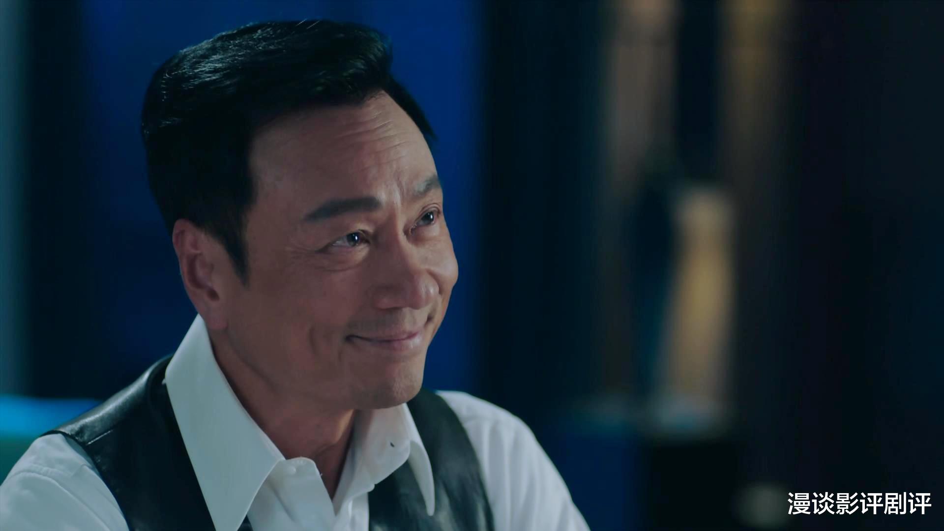 拳王|强行狗血，强行悲剧，《拳王》连黎耀祥的故事也开始崩掉