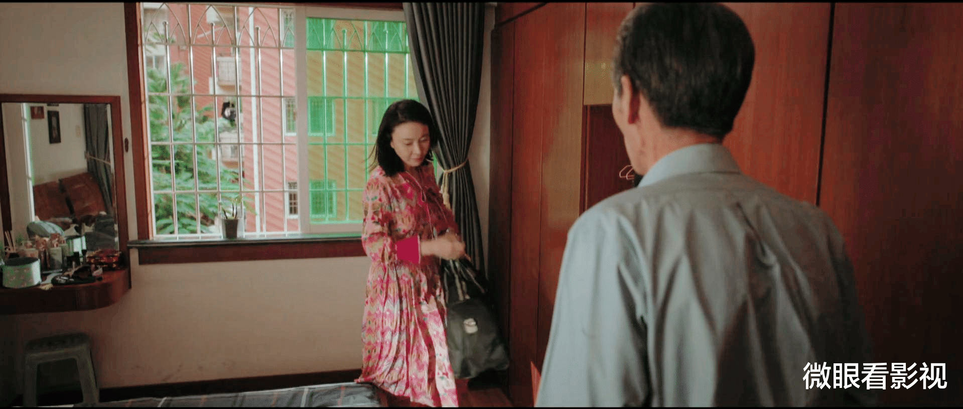 秘书|《对手》的扎心剧情，中年女人错爱渣男，失身失心又失业