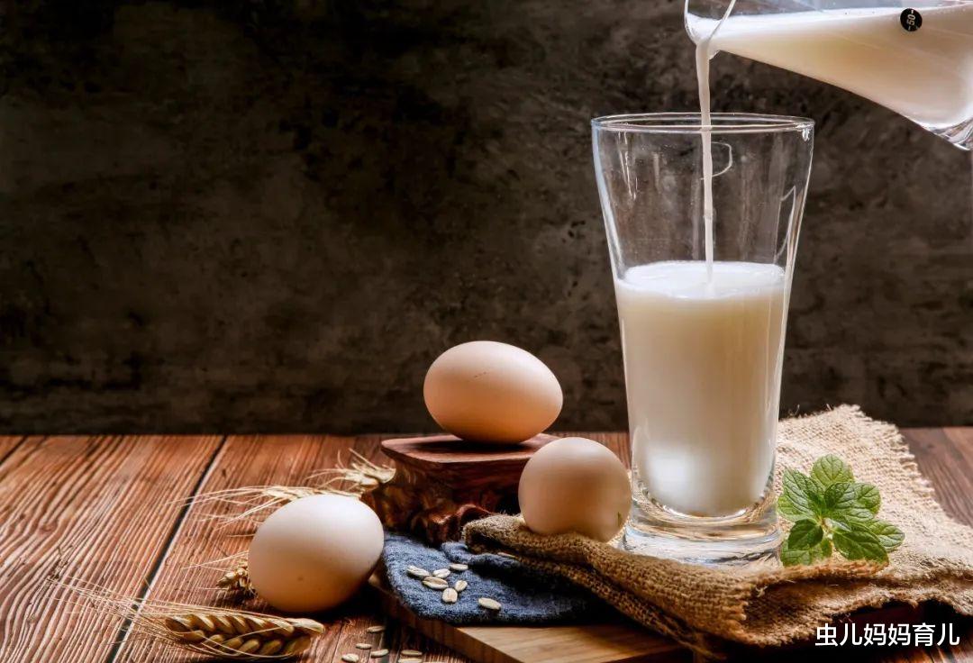 虫儿妈妈育儿|高级营养师：这4类早餐只值60分，别给孩子吃了，害处真不少