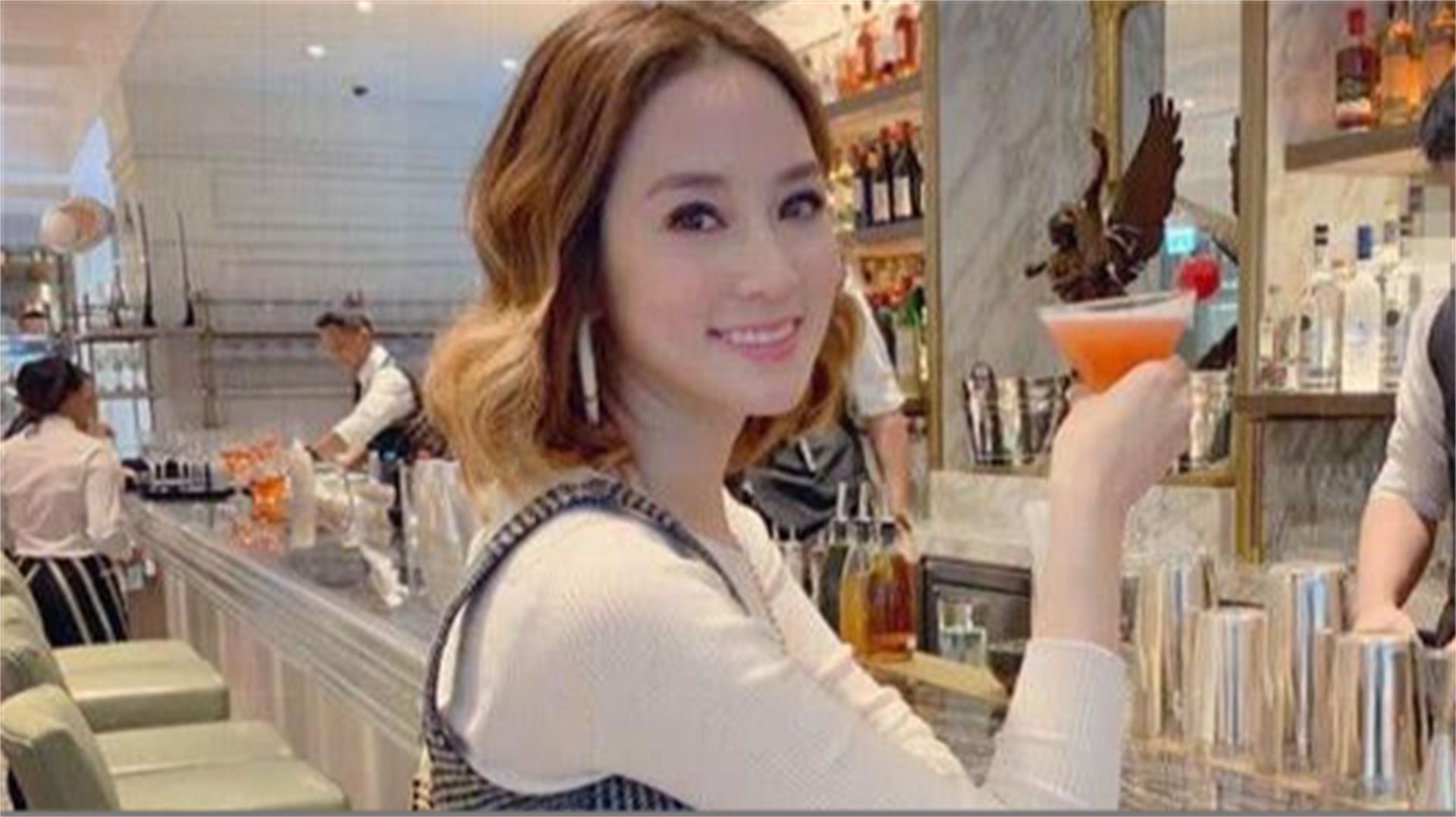 徐子淇|她被誉为“生育机器”，李家诚花10亿把她娶回家，8年生了4个孩子