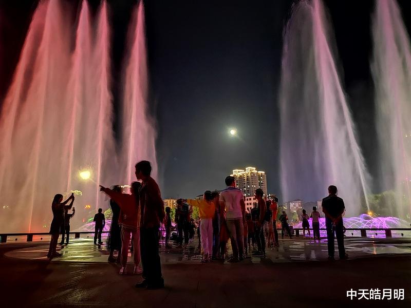 中天皓月明 江城子·他乡明月不觉幽