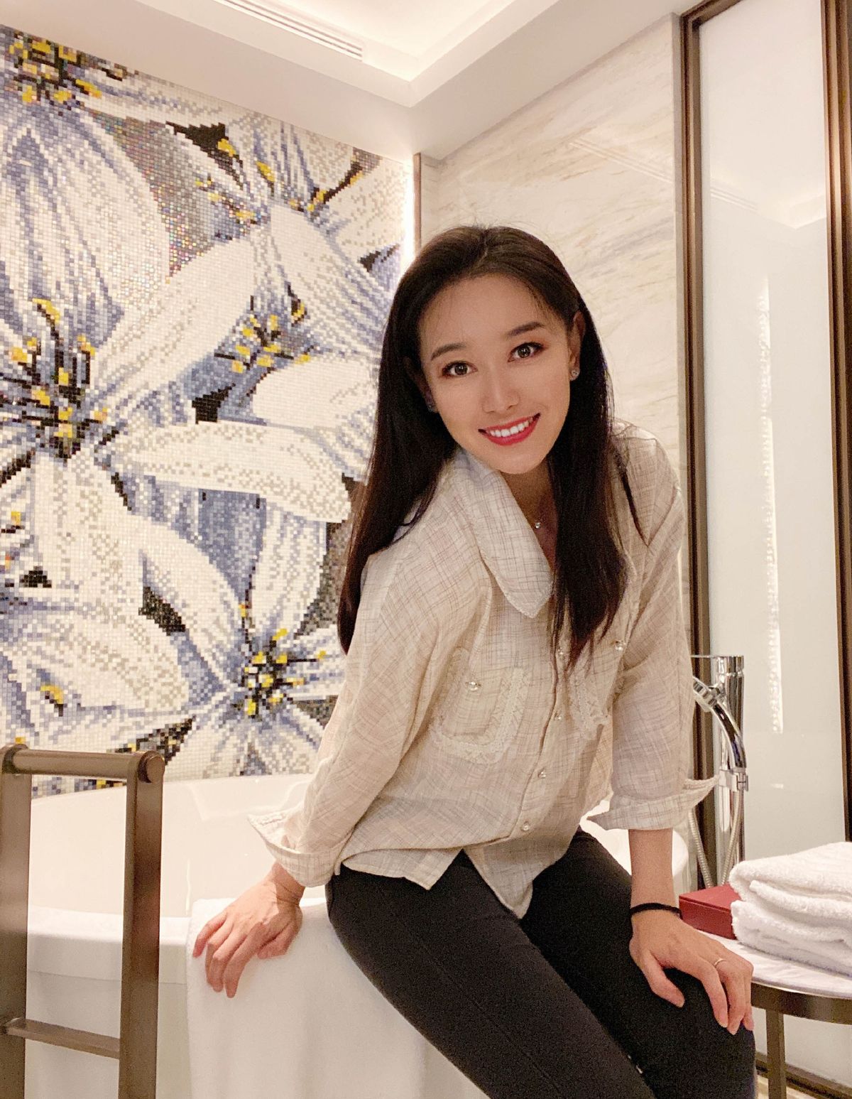 大表姐的时尚圈|孙一文实力与颜值并存，时尚魅力不输超模，177cm的身材够出众