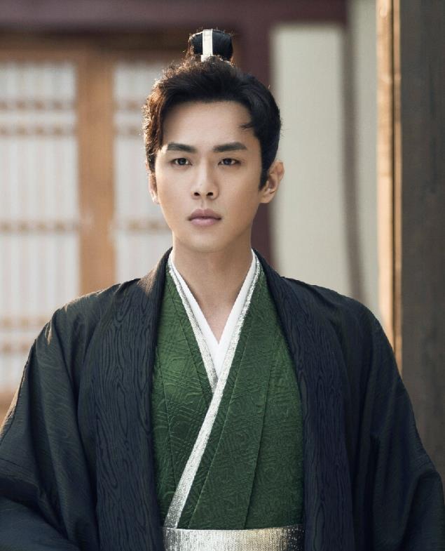 肖战|网传《庆余年2》言冰云人选已定，终于可以不用再溜肖战了！