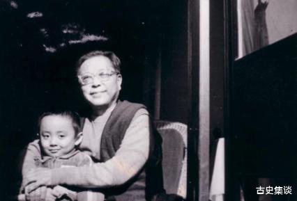 曹禺|《雷雨》中的混乱家庭，实则是曹禺的真实生活，生活比作品更狗血