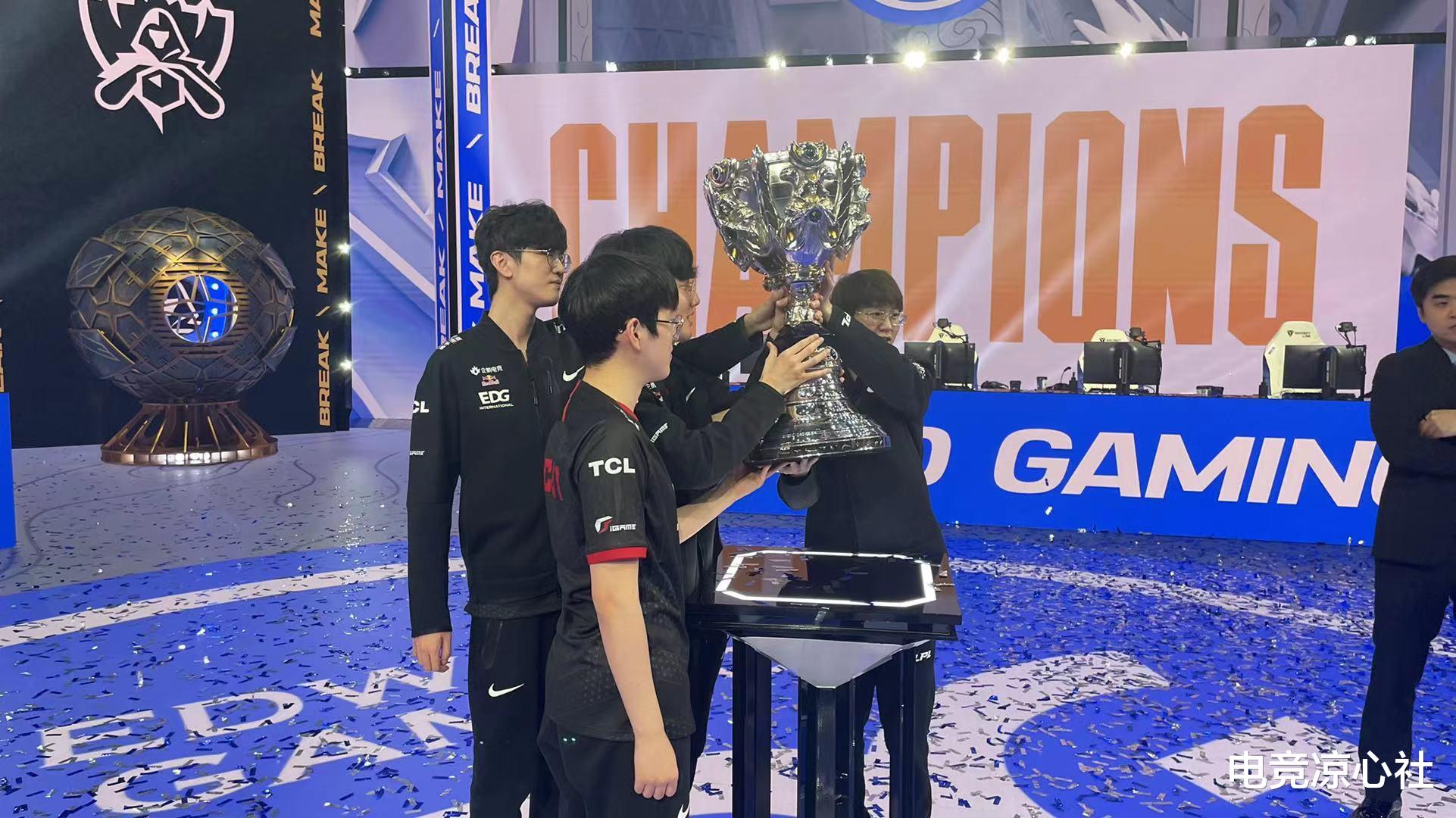 edg战队|EDG夺冠可谓是小说中的梦幻剧情,先破RNG再废GEN.G,豪虐DK夺冠