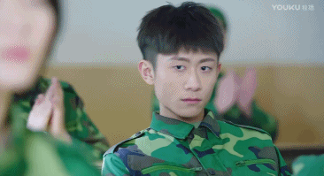 张一山|《家有儿女》演员大变样，杨紫张一山不算狠，鼠标才是颜值逆袭