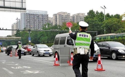 驾照|为什么驾照1分没扣，开车上路会被判无证驾驶？听听交警怎么说