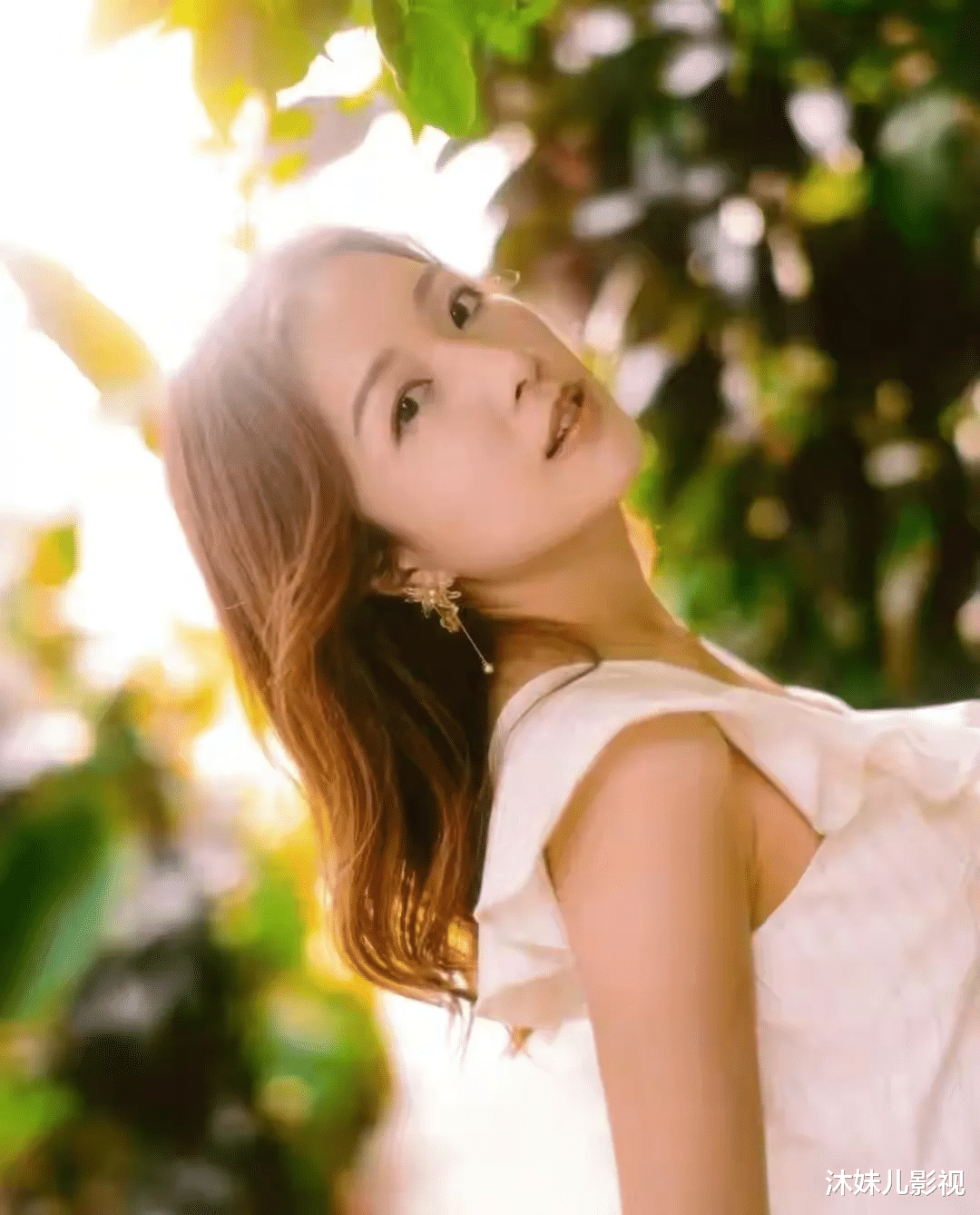 郭嘉文|豪门梦碎后，被网友称为“梁洛施二号”的港姐郭嘉文，转型成网红