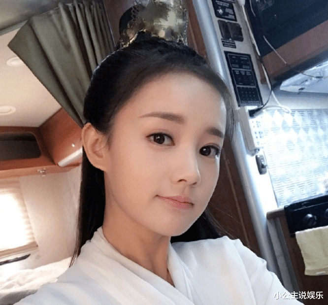 赵丽颖|她本是赵丽颖替身，趁颖宝怀孕不断接戏，如今和赵丽颖平起平坐