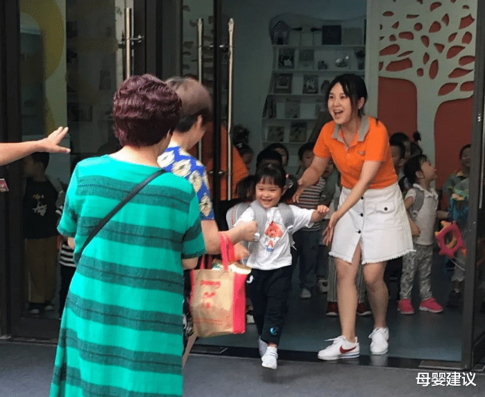 母婴建议|义务教育阶段将有“新政策”,全面推行5+2模式,新学期正式实施