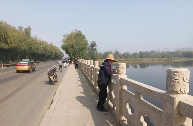 |钓鱼人有多“猛”？只因发了个视频，结果位置被“清塘”了