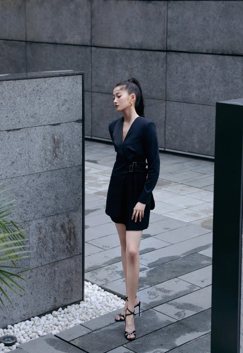 关晓彤|关晓彤体重仅90斤，公布减脂方法后，网友：不愧是女明星