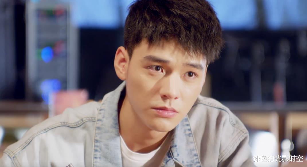 姚安娜|《而你刚好发光》首播：龚俊颜值演技都在线，但剧情太傻了