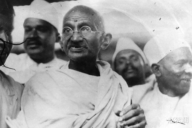 為啥當年甘地絕食瞭一下，英國就同意讓印度獨立瞭？-圖6