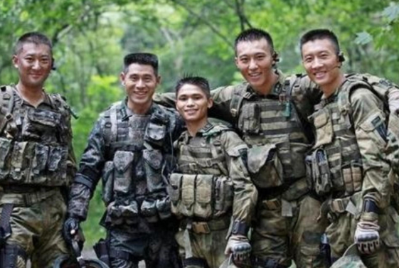 吴京|他才是《战狼》真正特种兵，身高只有1.5米，吴京都“怕”他三分