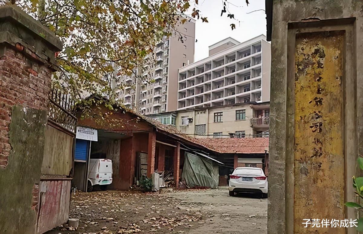 子芫伴你成长|结果出来了，劳荣枝当庭痛哭：我没有杀过一只鸡和一只鸭