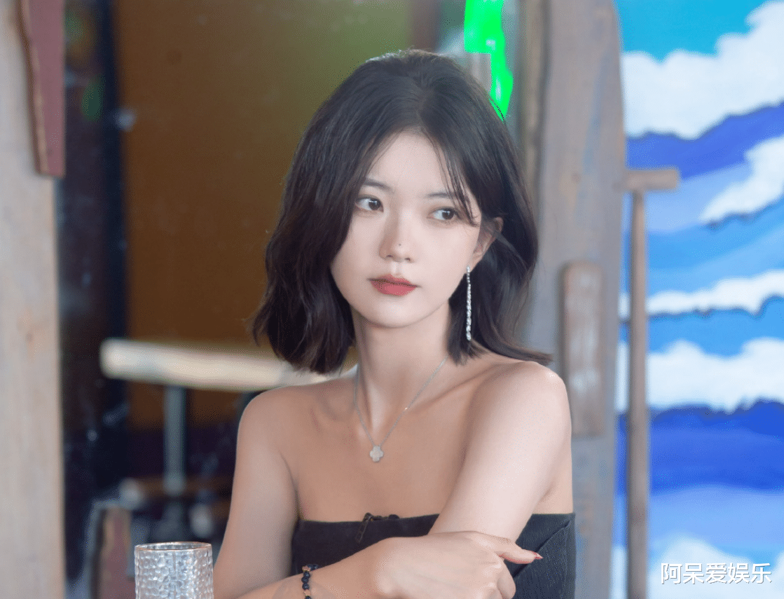 宋茜|《机智的恋爱》金紫怡遭劈腿，吕珊错付乌兰，观众：追了个寂寞