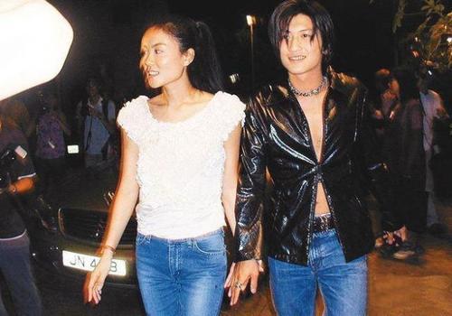 王菲|谢霆锋被问每月给王菲多少零花钱？他的回答实在太圈粉