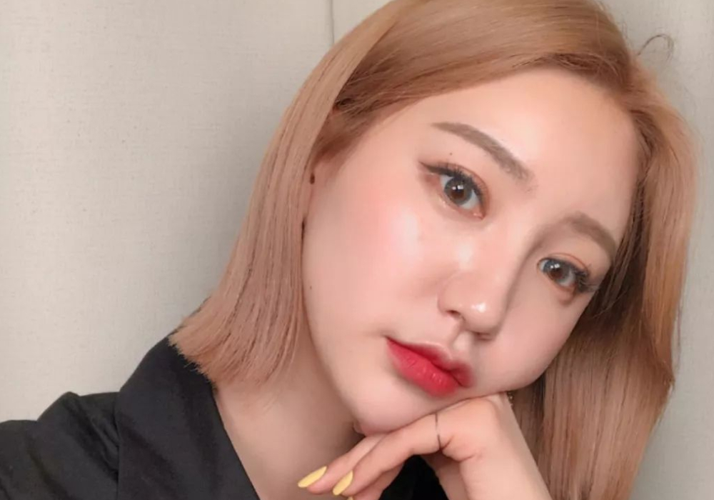 化妆|四十的女人，都喜欢剪短刘海和短发？如何知道自己适合什么发型？
