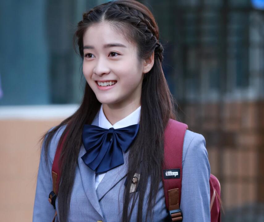 福贵|《福贵》播出16年，男主火不起来，男配当了导演，小凤霞成当红小花