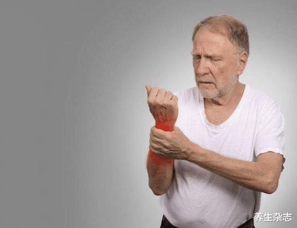 美好大千世界|吃炸花生会升高血脂？医生：无知，不想血脂“飙升”，3种下酒菜要少吃