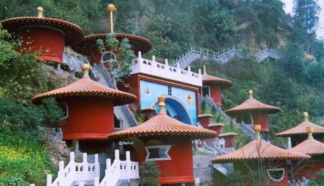 重庆 重庆一景区成清明顶流，迎来游客近10万人，门票免费，不输洪崖洞