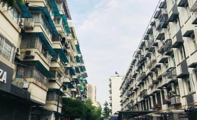 棚户区改造|市中心“老破小”怎么处理？城市贫民窟？还是将来的优质房产