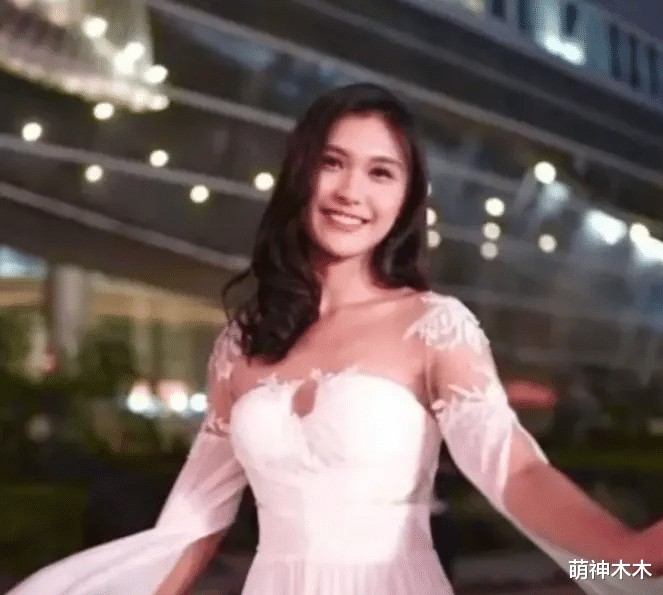 TVB|尴尬！TVB女星借礼服走红毯，事后损坏拒赔，被婚纱店公开声讨