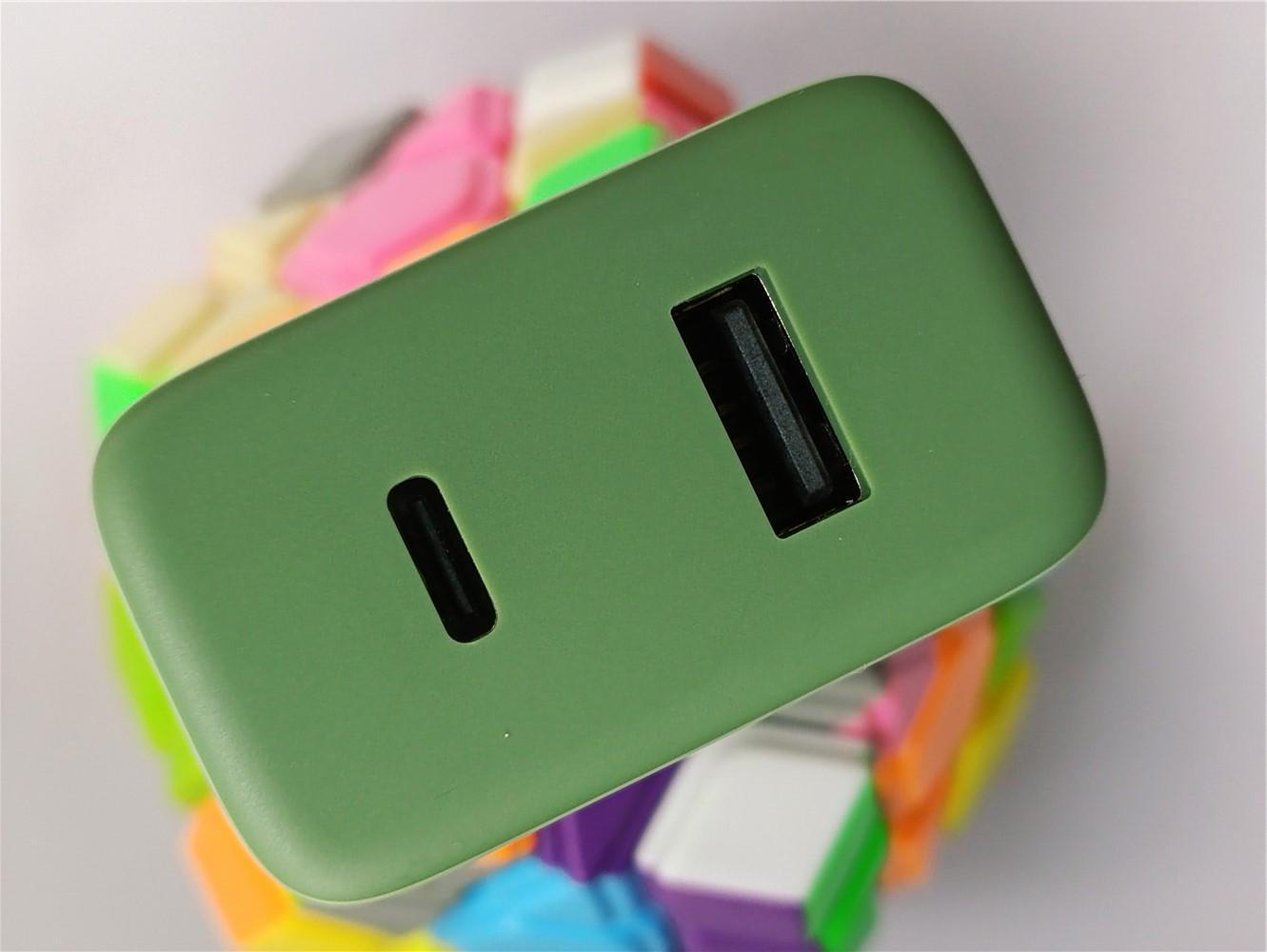 岁月静好不在彼岸 紫米新秀,时尚抹茶绿的33W氮化镓充电器!