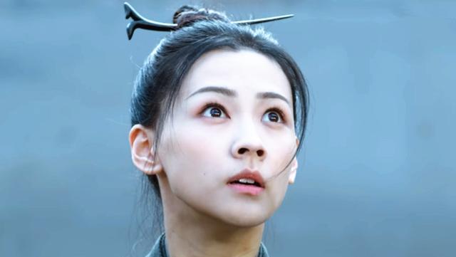 张柏芝|男装比女装更惊艳，这么多年除了张柏芝，也就只有她了