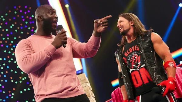 wwe|WWE历史第三高的巨人终于出手，网友却表示十分失望……