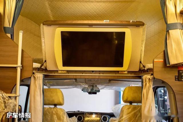 房车|大品牌主流房车啥样？空间大能住祖孙3代人，水电足够装修上档次