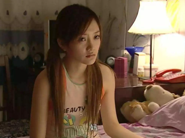 李小璐|李小璐又“变脸”？这一下与阿凡达撞脸了！