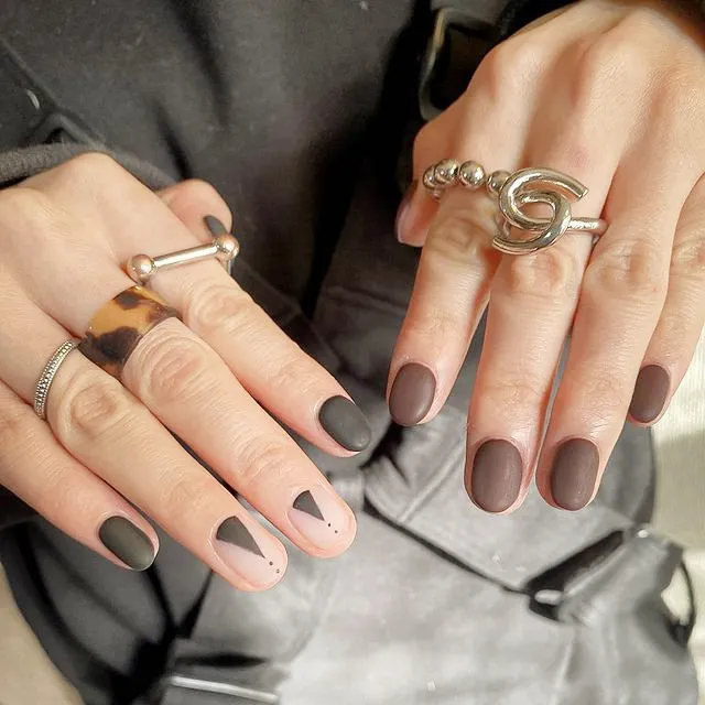 美甲|简约不花哨的INS风美甲，很高级~