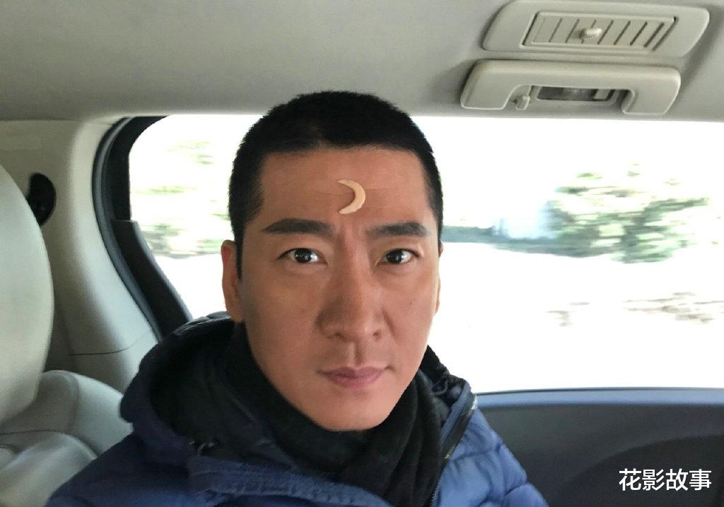 钟汉良|《桃花坞》周杰的扎心大实话：不自律的人更容易沉浸“垃圾快乐”