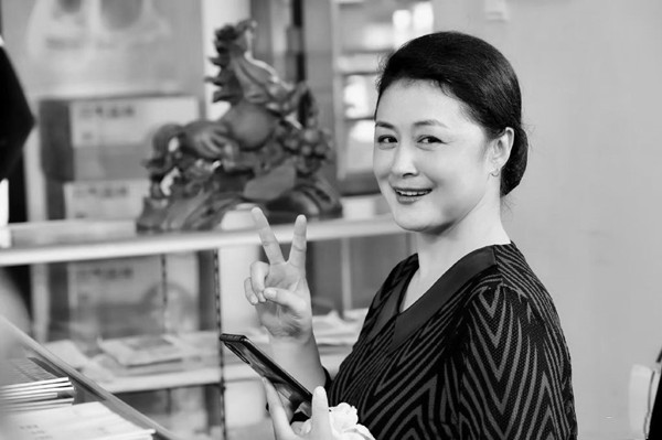 于月仙|于月仙去世后，姐夫赵本山做了这三件事，被众网友称赞有情有义