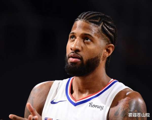 |乔治:钓鱼?别逗了,我是要守护最好的泰伦鲈!炮哥鲈鱼:熟悉的感觉又回来了!