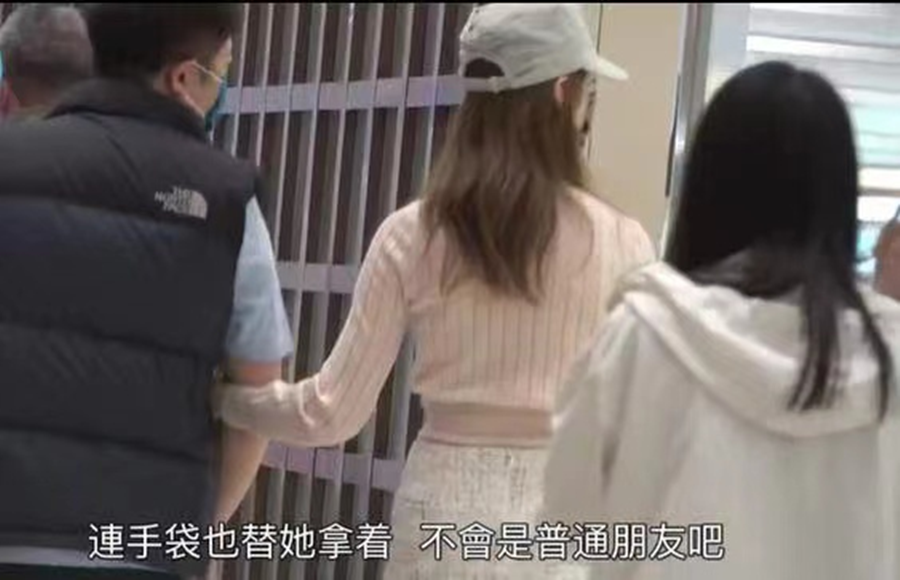 张梓琳|恭喜！33岁女星官宣结婚喜讯，示爱圈外男友，男方年长身材微胖