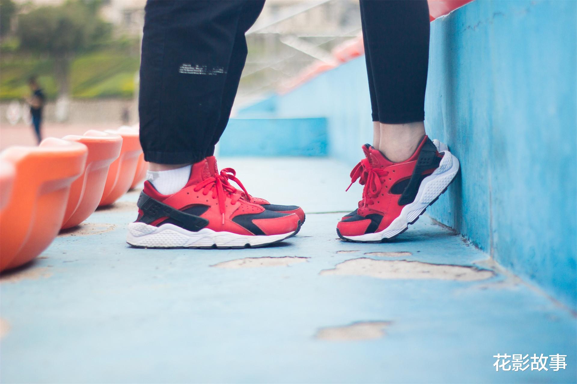 花影故事 爱情里最好的模样：陪他“装疯卖傻”一辈子