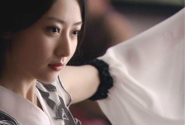 白冰|白冰在《浪姐》被打马赛克，网传其被封杀淘汰，网友怒了！